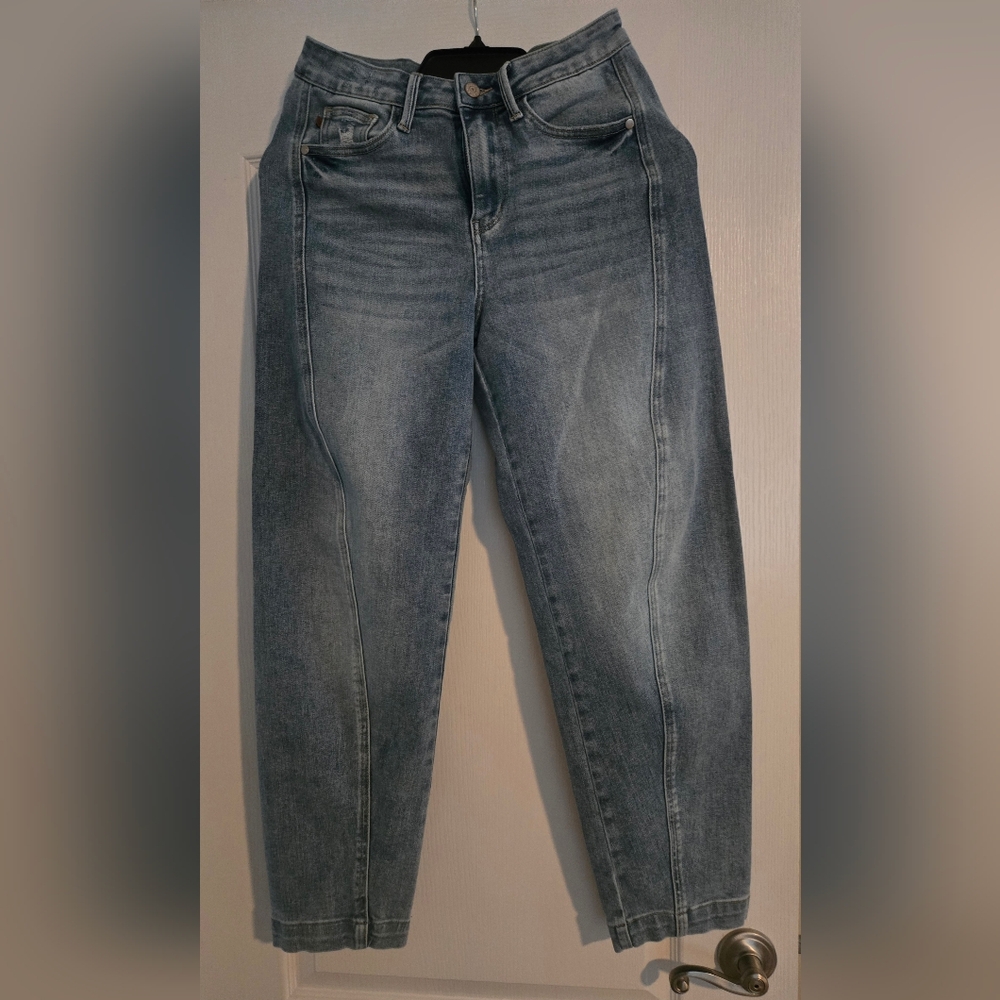 Judy Blue Barrell Fit Jeans